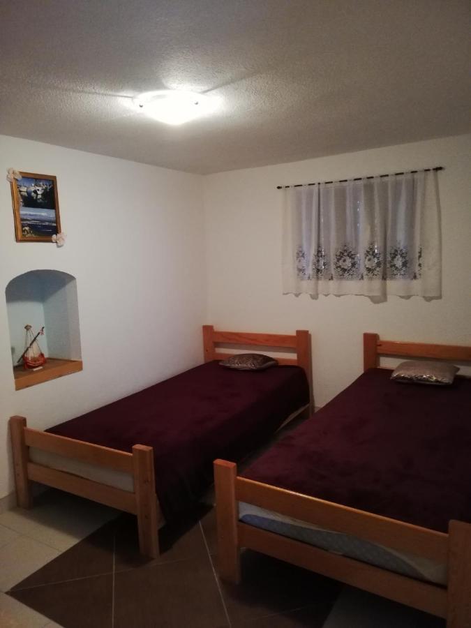 Apartman Cvita 트콘 외부 사진