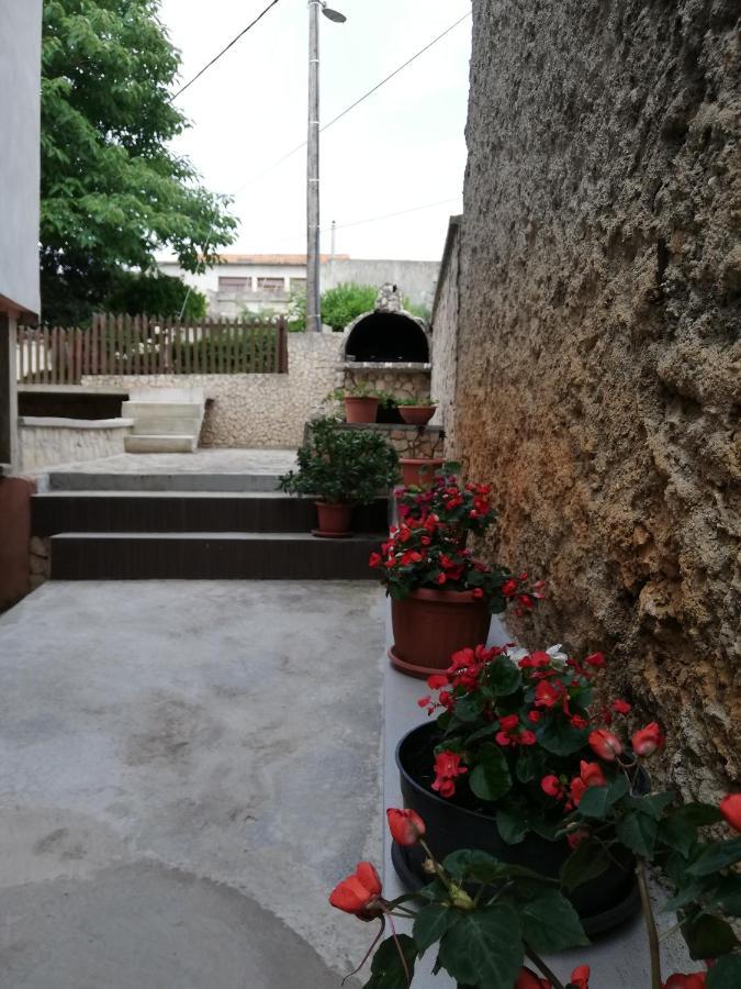 Apartman Cvita 트콘 외부 사진